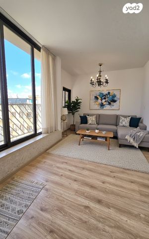 דופלקס, הרב קוק, רמב"ם, ראשון לציון