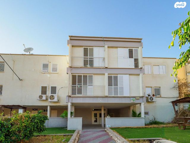 דירה, יפה נוף 180, הראשונים, שלומי