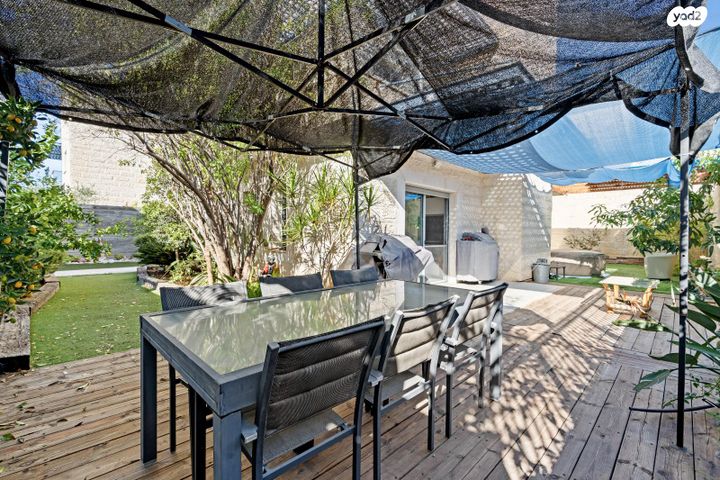 בית פרטי/ קוטג', אסתר המלכה 95, מוריה, מודיעין מכבים רעות