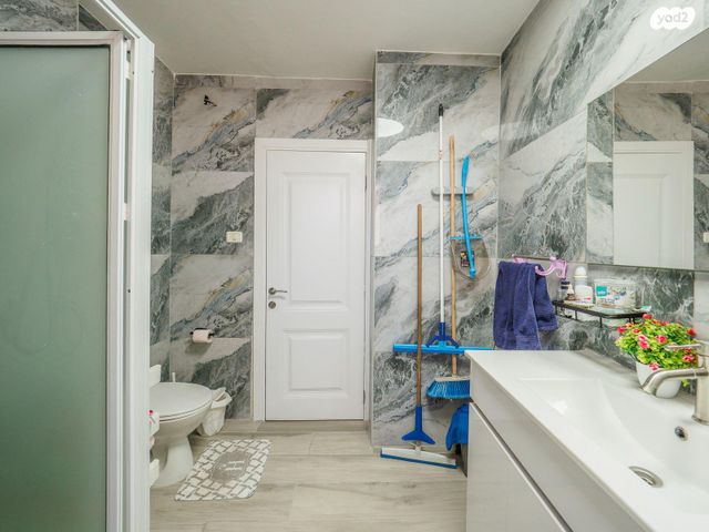 דירה, יפה נוף 180, הראשונים, שלומי