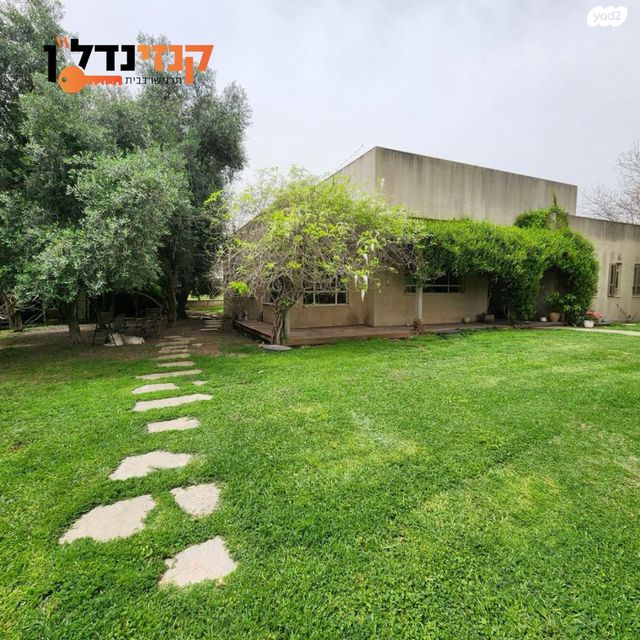 בית פרטי/ קוטג', כפר ורבורג