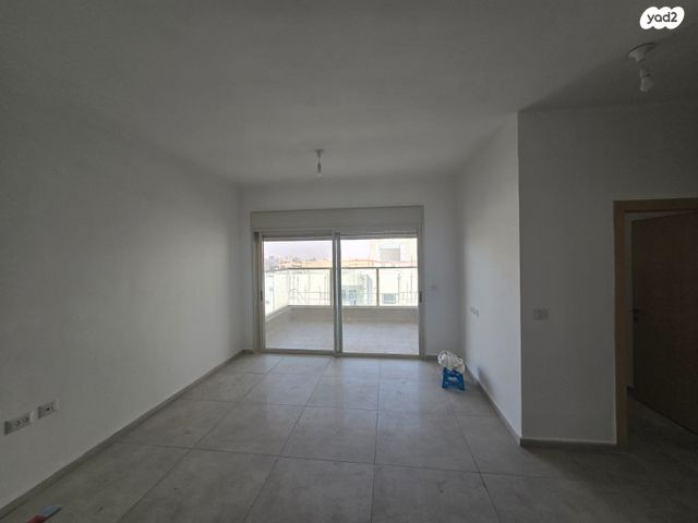 דירה, אסא המלך, יהושפט, ערד