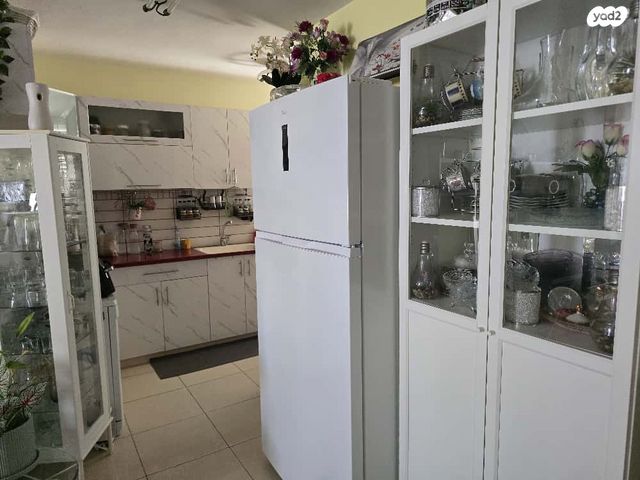 דירה, מנדלי מוכר ספרים, לב העיר, בת ים