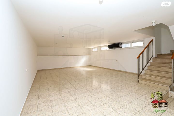 דו משפחתי, מרכז מזרחי, נס ציונה