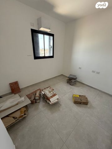 דירה, דרך ששת הימים, רחובות