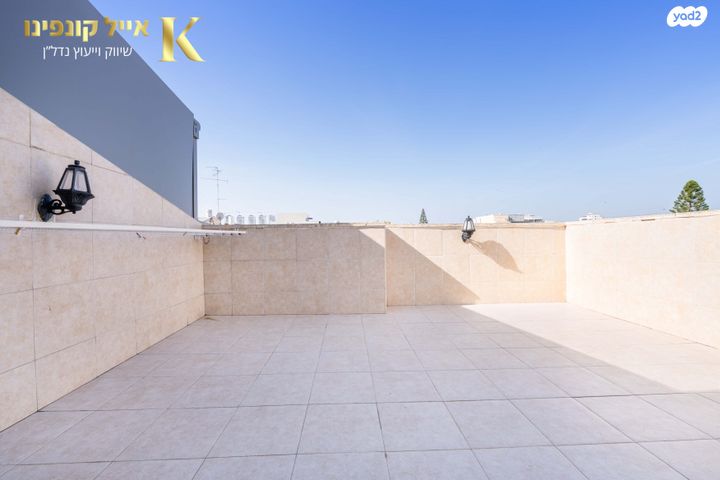 בית פרטי/ קוטג', אחד במאי, מרכז, קרית עבודה, חולון