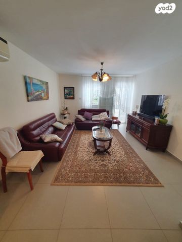 בית פרטי/ קוטג', הגלעד, נאות יצחק רבין, רמלה