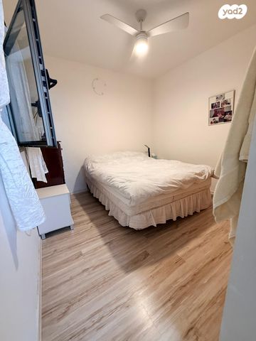 דירה, יצחק בן צבי 10, מתחם 200, הוד השרון