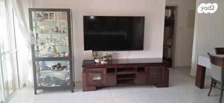 דירה, סמטת אלברט, נווה יהושע, ערמונים, רמת גן