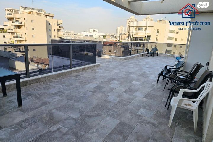 גג/ פנטהאוז, הדגל העברי, כצנלסון, ראשון לציון