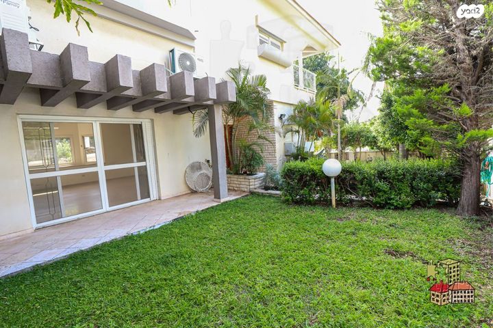 דו משפחתי, מרכז מזרחי, נס ציונה