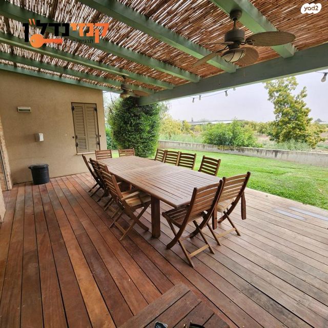 בית פרטי/ קוטג', כפר ורבורג