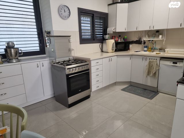 ארלוזורוב 25