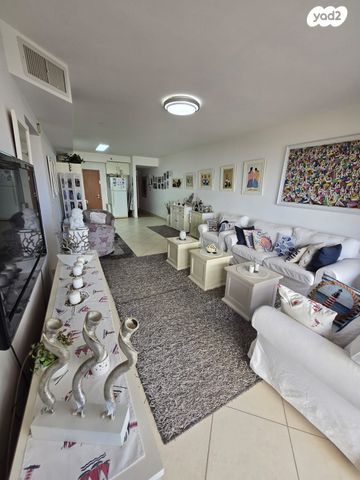 דירה, שדרות בן גוריון, גלי הים, נתניה