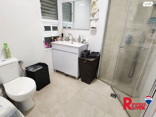 דירה, שדרות בר אילן 18, דרום מערב ותיק, בת ים