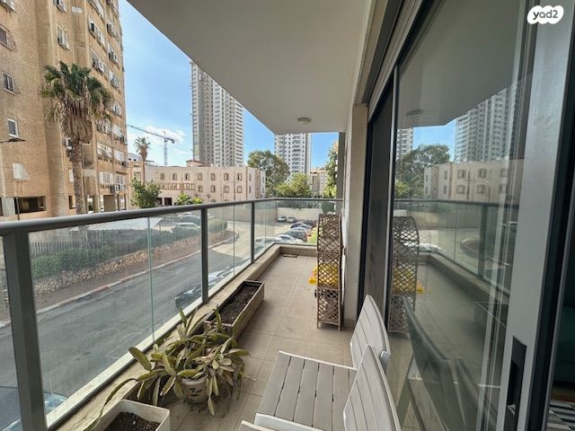 דירה, רינגלבלום, קרול, פתח תקווה