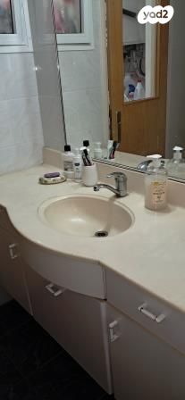 דירה, סמטת אלברט, נווה יהושע, ערמונים, רמת גן