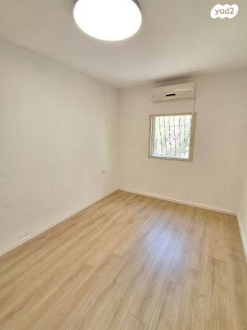 דירה, הדגנים, גבעת הרמבם, גבעתיים