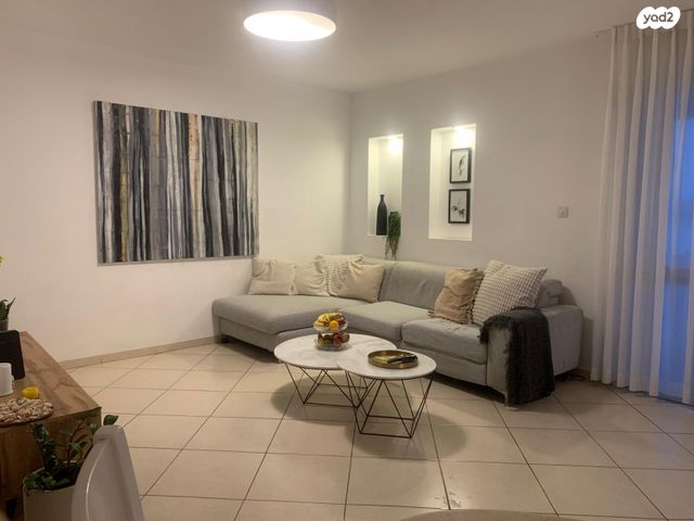 גג/ פנטהאוז, הגיא, נס ציונה