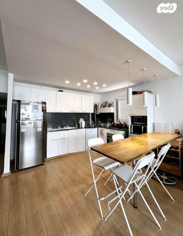 דירה, הדר, רמת השרון