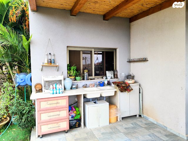 דו משפחתי, צופים, צופים