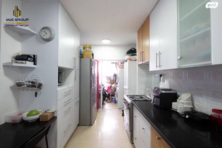 דירה, יונה צבי פיינשטיין, מישור הנוף, ראשון לציון