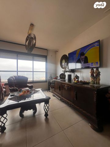 שניים בנובמבר 