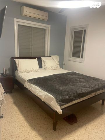 דירת גן, אורנית, אורנית