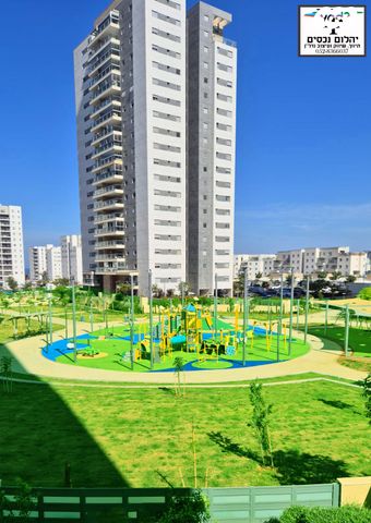 דירה, החותרים, טירת כרמל