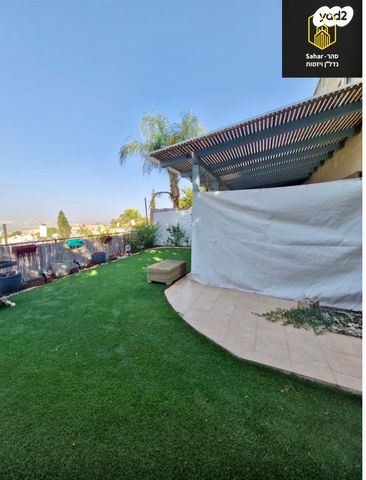 דו משפחתי, גלעד, אלפי מנשה