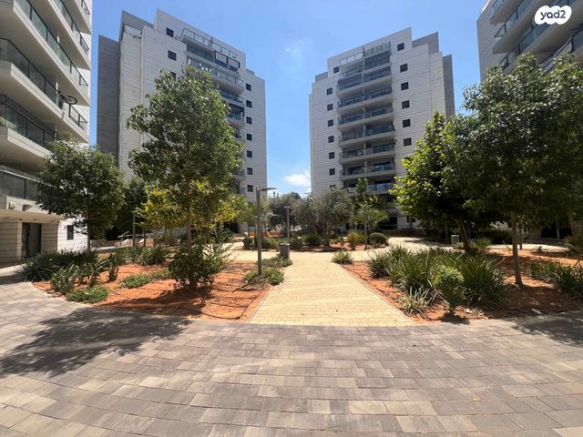 דירה, פסגות אפק, ראש העין