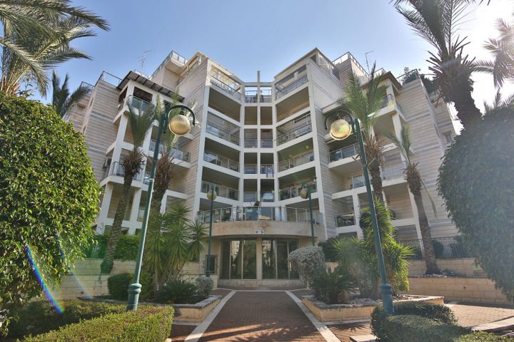 דירה, יקינטון, גבעת הרקפות, קרית ביאליק