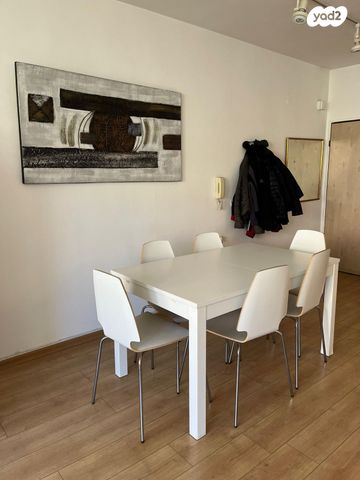 דירה, הדר, רמת השרון