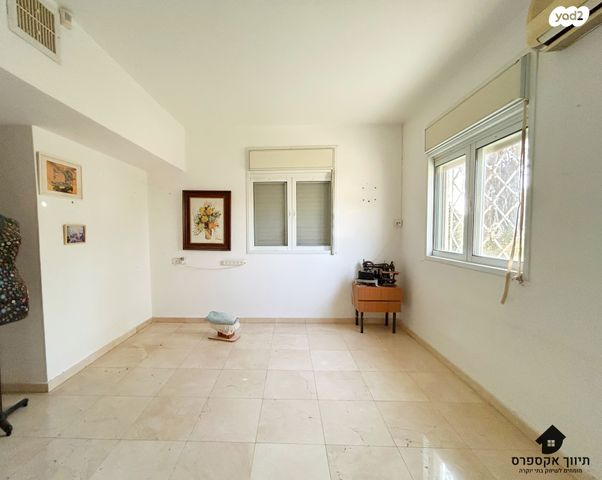 בית פרטי/ קוטג', עומר