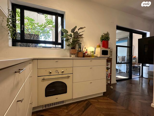 דירת גן, נווה שרת, תל אביב יפו