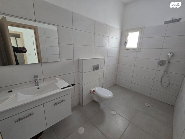 דירה, אסא המלך, יהושפט, ערד