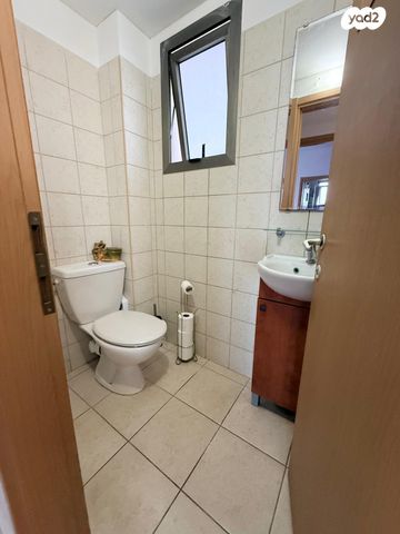 דירה, יצחק בן צבי 10, מתחם 200, הוד השרון