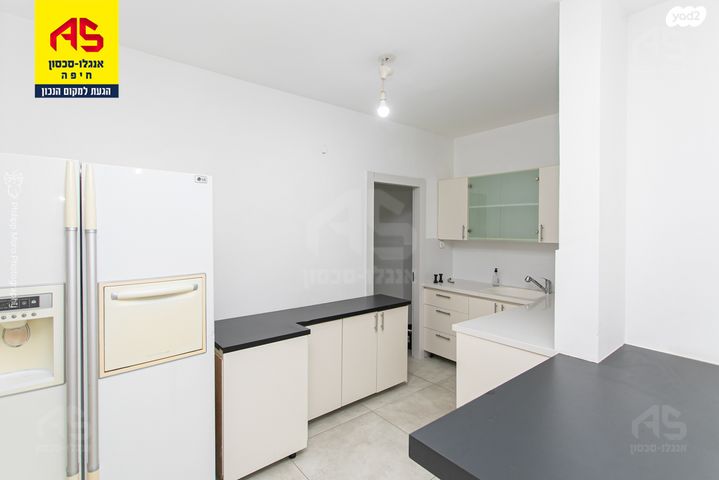 דירה, מעלות הבוצרים, מרכז הכרמל, חיפה