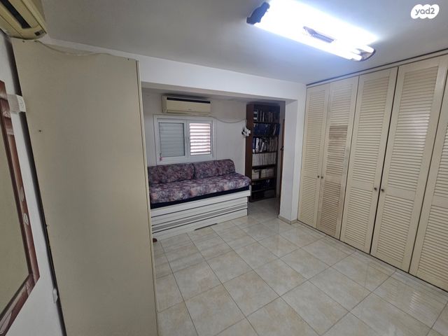 דופלקס, שפת אמת, בני ברק