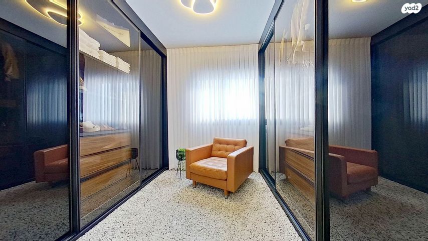 גג/ פנטהאוז, שרה אהרונסון, מורשת, מודיעין מכבים רעות