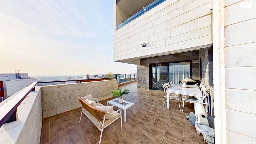 גג/ פנטהאוז, שרה אהרונסון, מורשת, מודיעין מכבים רעות