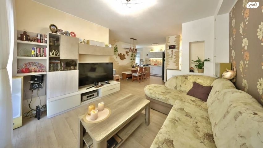 דירה, חיים, קרית ביאליק