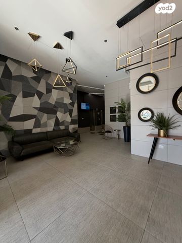 דירה, השיקמים 3, נוף ים - מע"ר, אור עקיבא