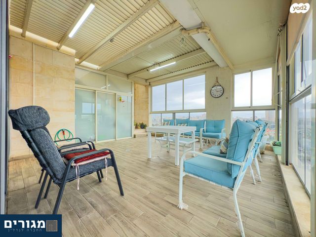 גג/ פנטהאוז, עוזי חיטמן, משכנות האומנים, קרית מוצקין