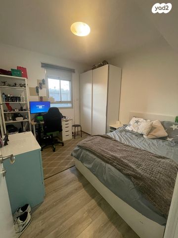 דו משפחתי, קדימה צורן