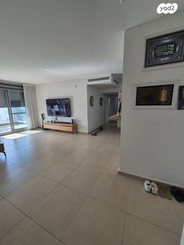 דירה, דפנה, סיגליות, באר שבע