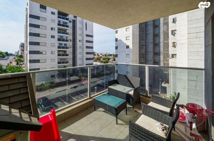 דירה, שפרינצק 6, גבעת אוסישקין, נהריה