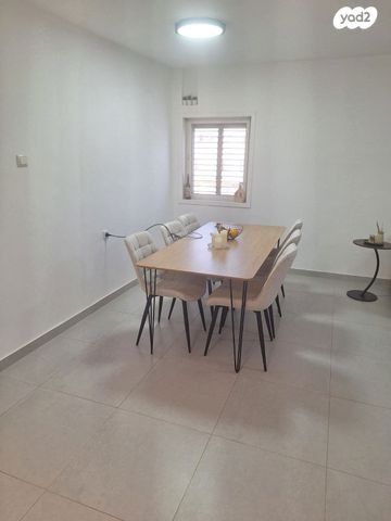 דירה, יצחק רגר 146, שכונה ד', באר שבע