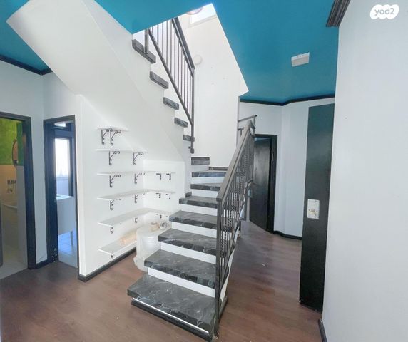 דופלקס, היובל 6, נווה דוד רמז, רעננה