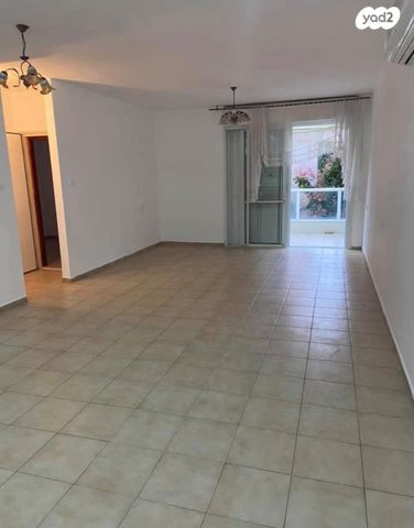 דירה, האמוראים, יבנה